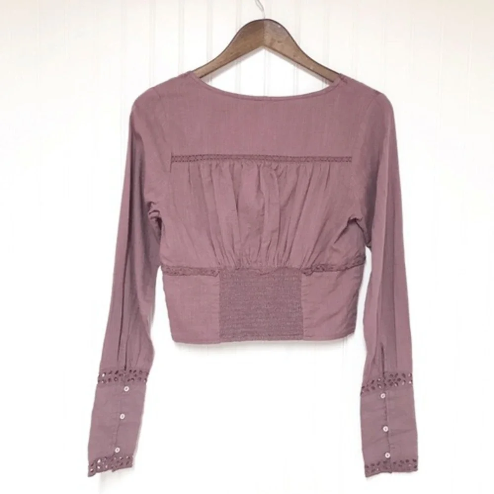 FREE PEOPLE Joi Purple Cropped Button Front Top Eyelet Long Sleeve Small‎ New